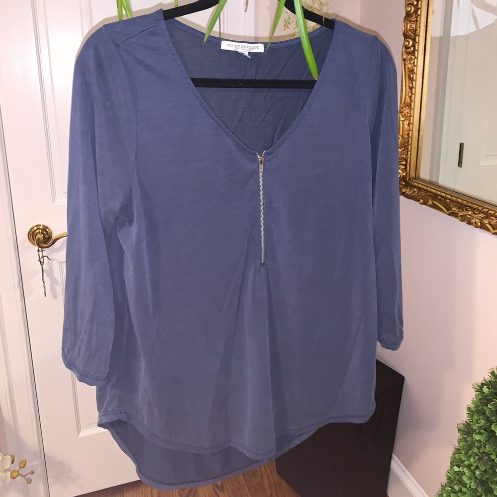 blue quarter sleeve shirt
